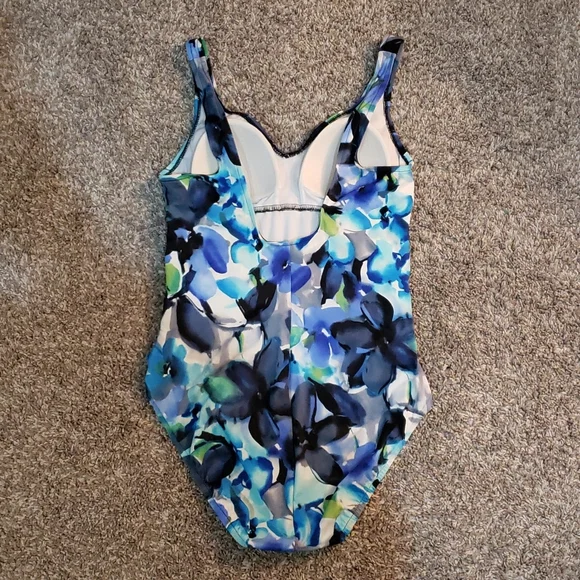 Aqua Green Swimsuit - Picture 10 of 13